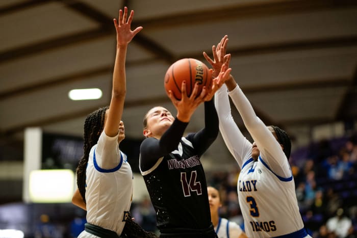 Jefferson Willamette 6A Oregon girls basketball quarterfinal 2024 Naji Saker-53